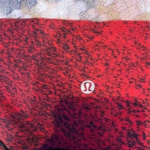 red soul cycle lulu alight leggings